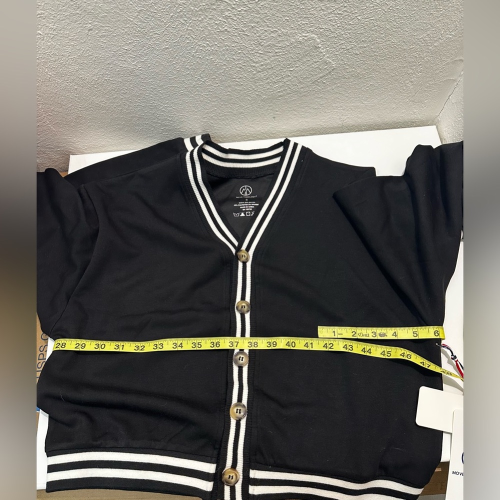 Move Theology Aura Tracker  Varsity Button Cardigan Size Small NWT - Picture 8 of 10